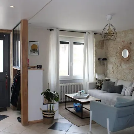 Jolie Maison De Rue Feriehus *
